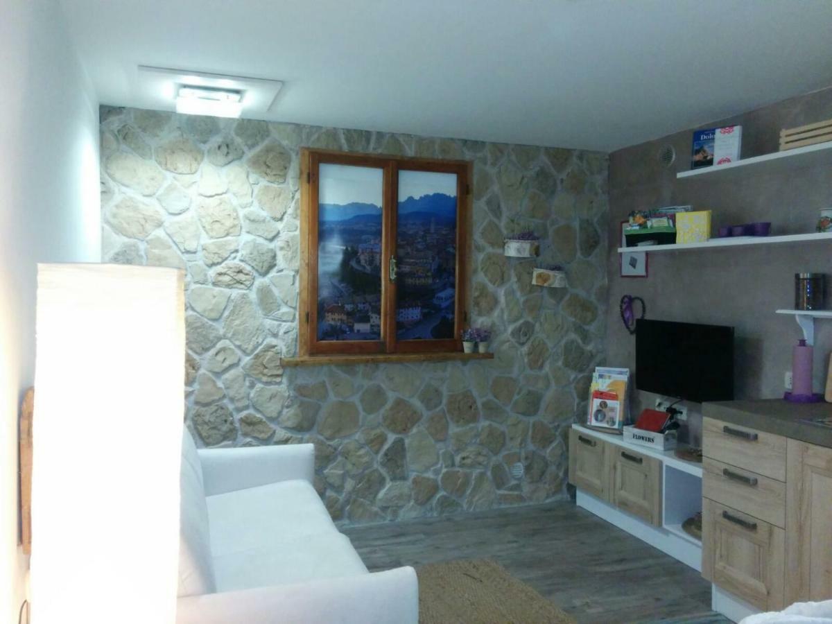 בלונו Casetta Next To The Creek Dino Buzzati מראה חיצוני תמונה